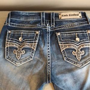 Rock Revival Mid-rise Curvy Capri